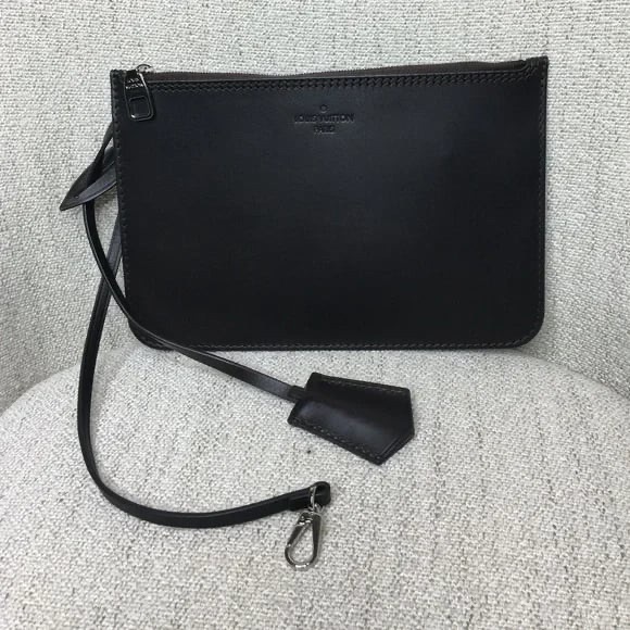Authentic Louis Vuitton chocolate brown pouch with nametag EXCELLENT CONDITION